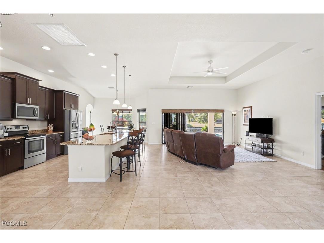 1426 SW 12th Terrace Cape Coral FL 33991 2025024887 image18