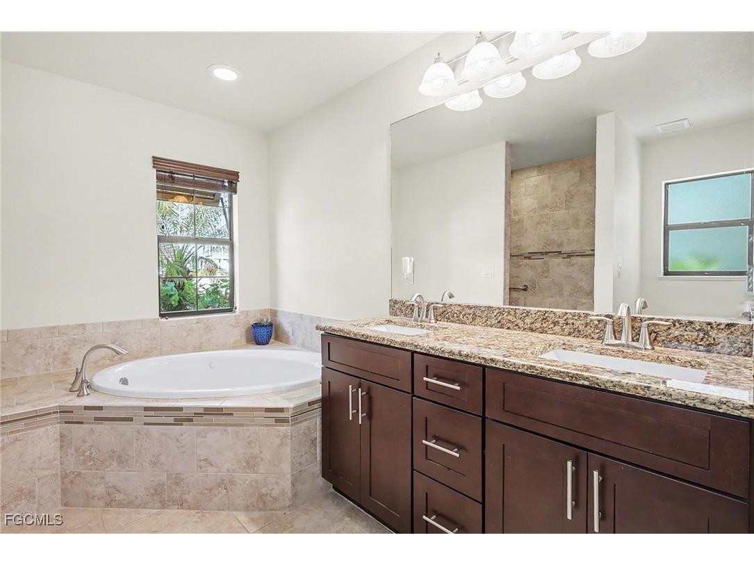 1426 SW 12th Terrace Cape Coral FL 33991 2025024887 image26