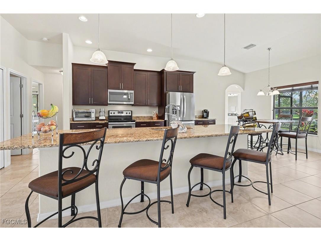 1426 SW 12th Terrace Cape Coral FL 33991 2025024887 image6