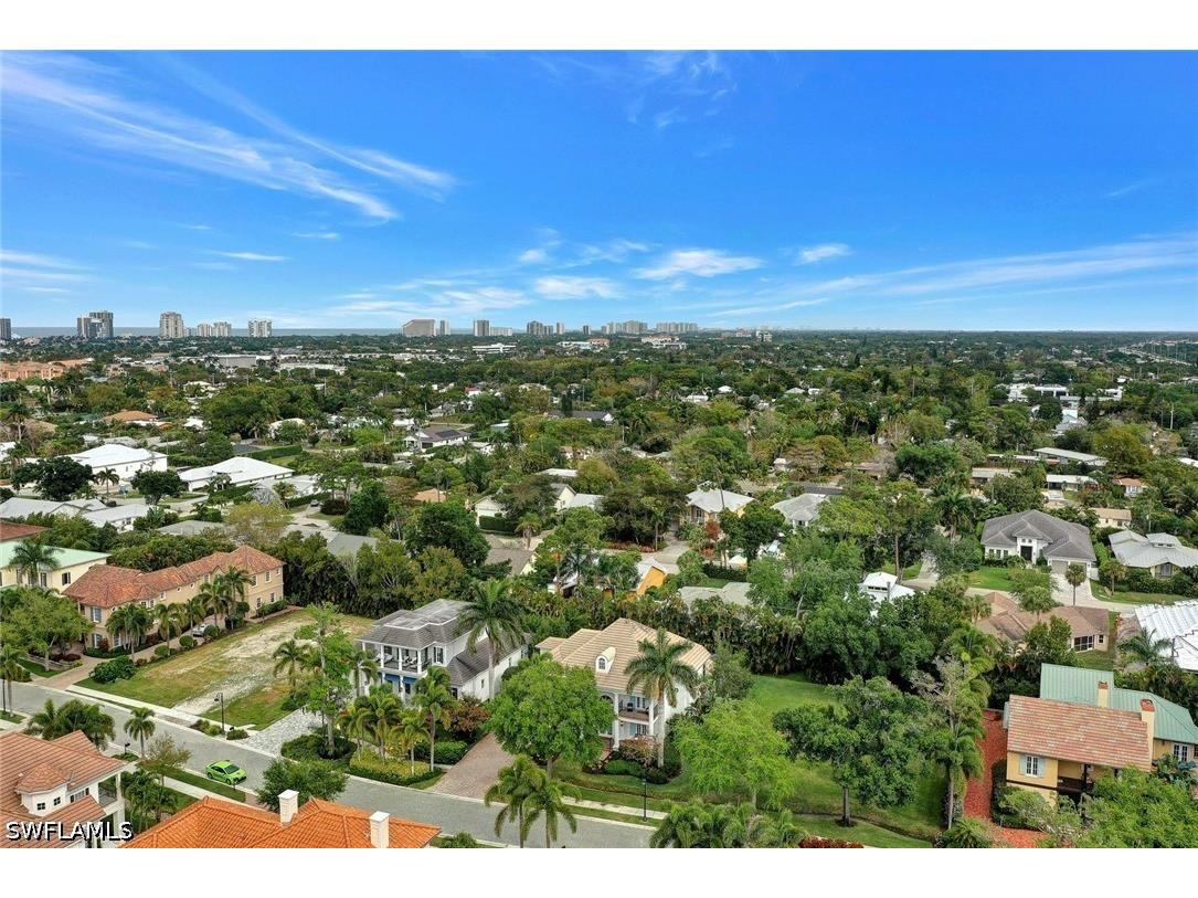 1427 Hemingway Place Naples FL 34103 226020357 image1