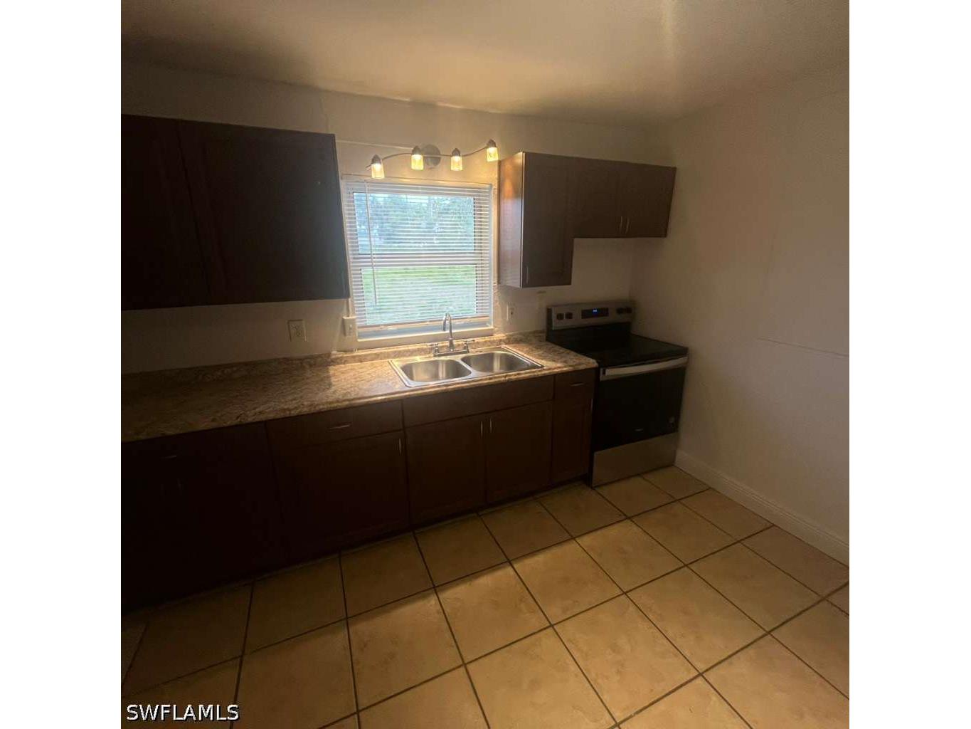 1427 Markland Fort Myers FL 33916 226017871 image1
