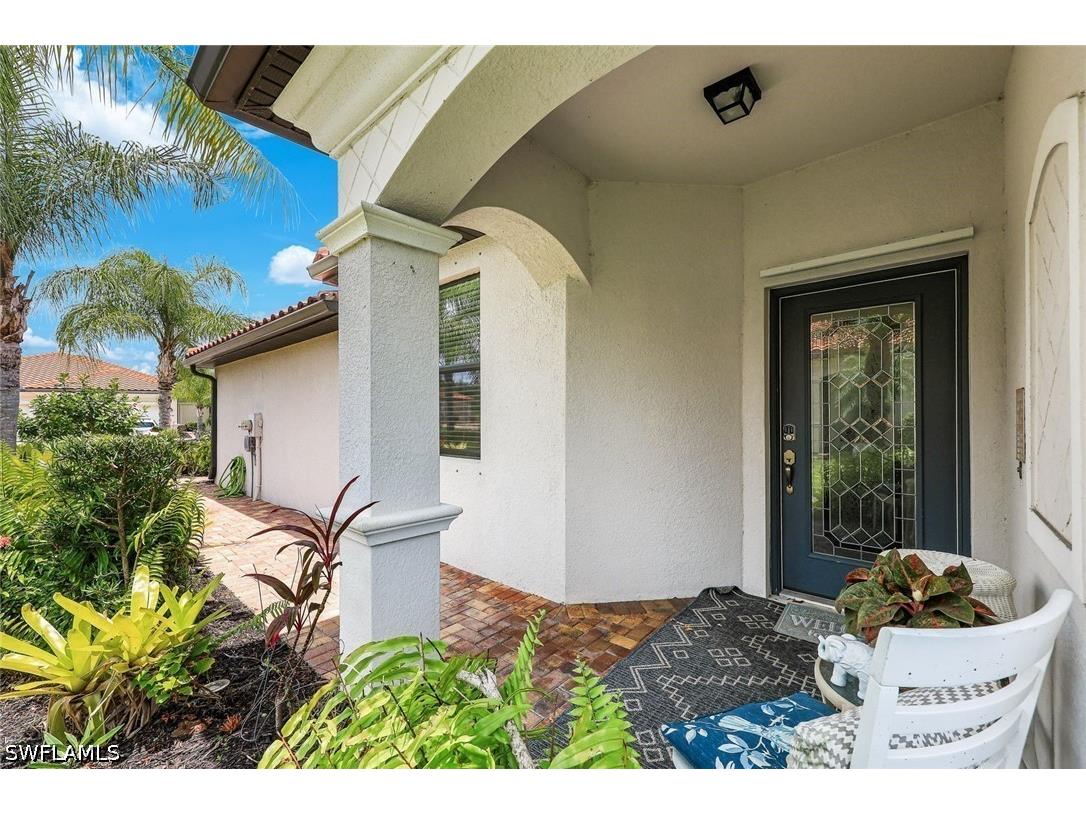1427 Oceania Drive S Naples FL 34113 226024575 image2