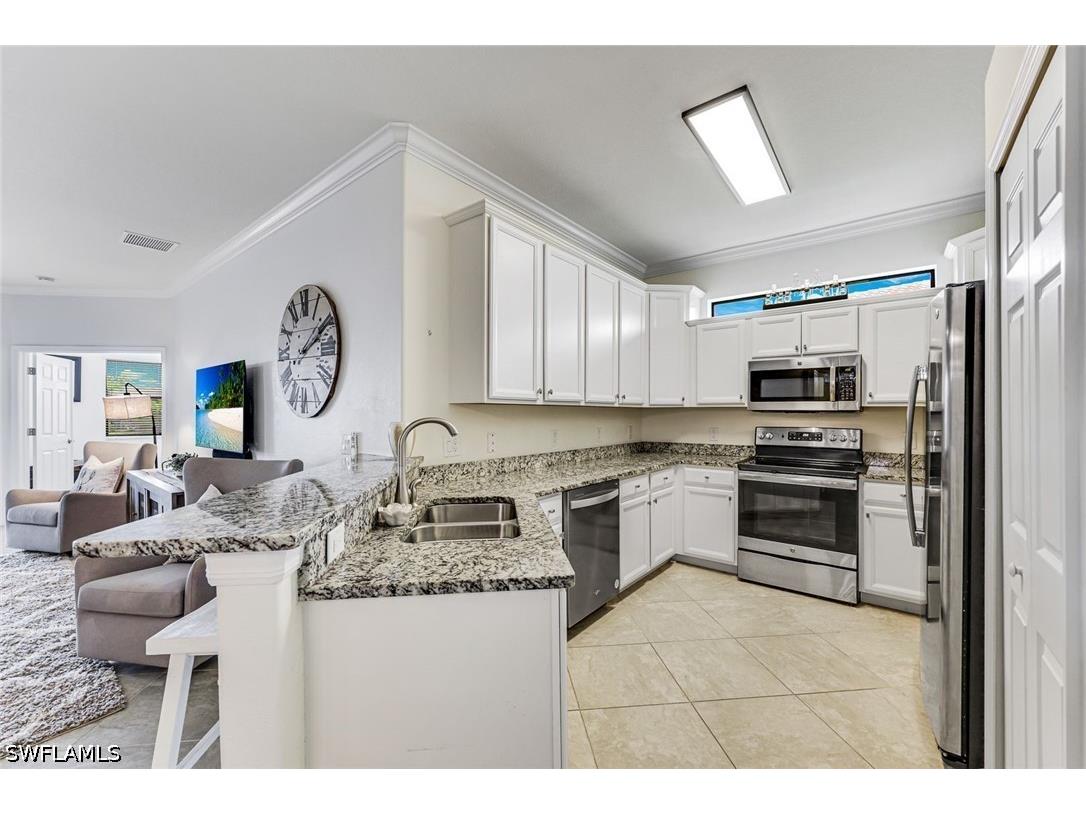 1427 Oceania Drive S Naples FL 34113 226024575 image4