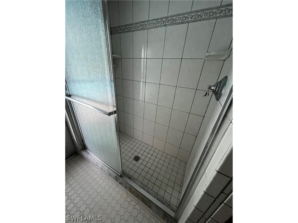 1427 SE 33rd Terrace Cape Coral FL 33904 224056883 image17