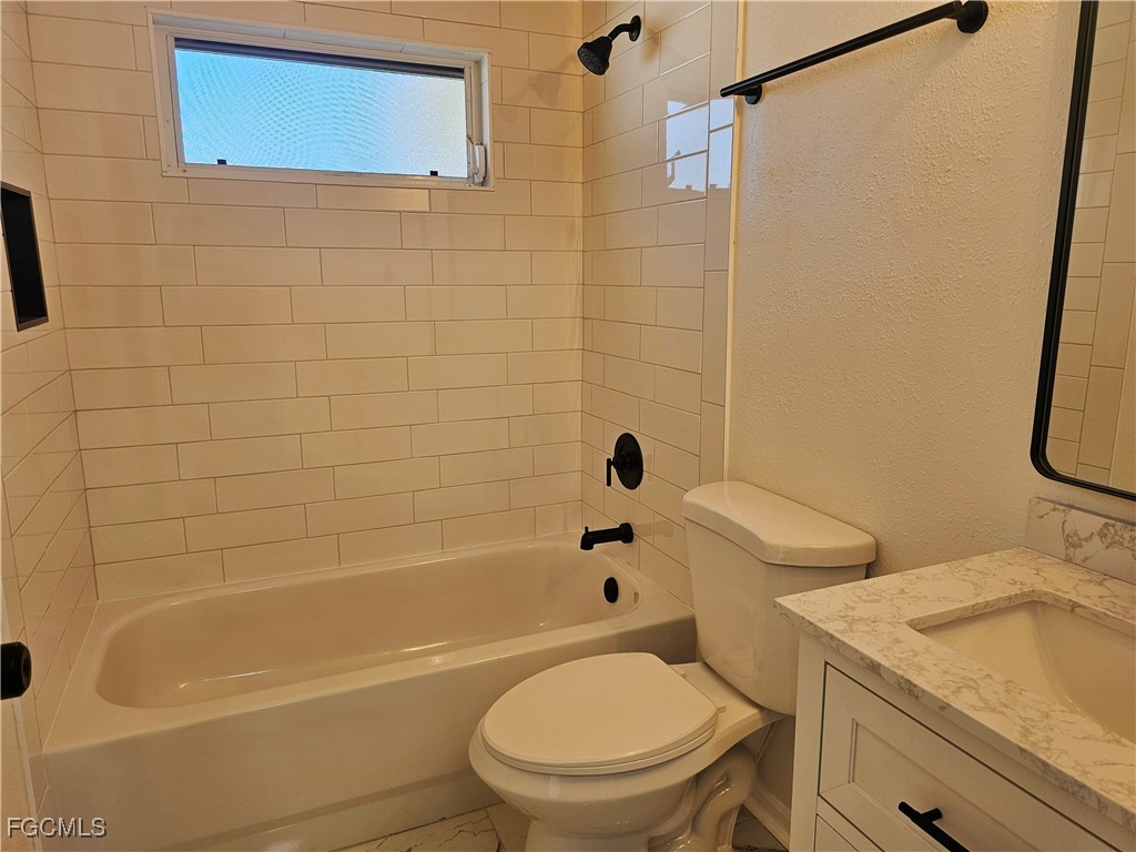 1427 SE 8th Avenue Cape Coral FL 33990 2025022674 image10