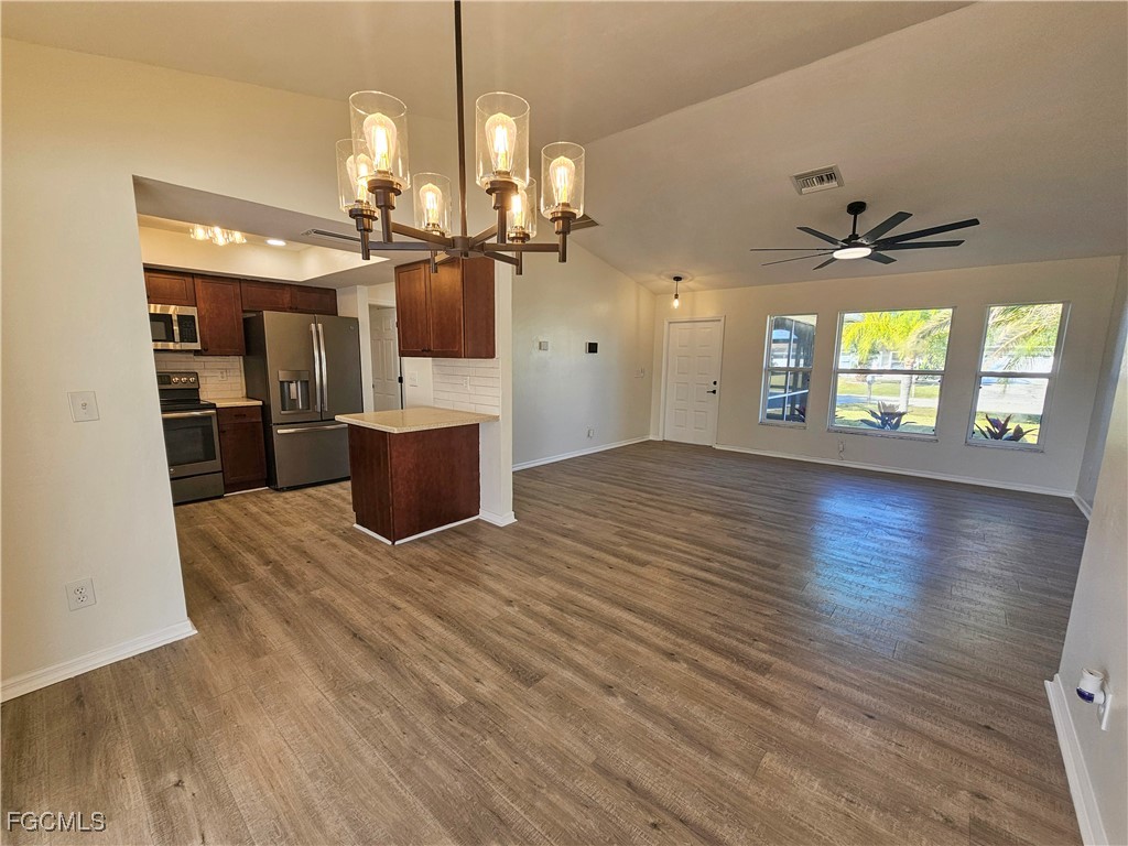 1427 SE 8th Avenue Cape Coral FL 33990 2025022674 image15