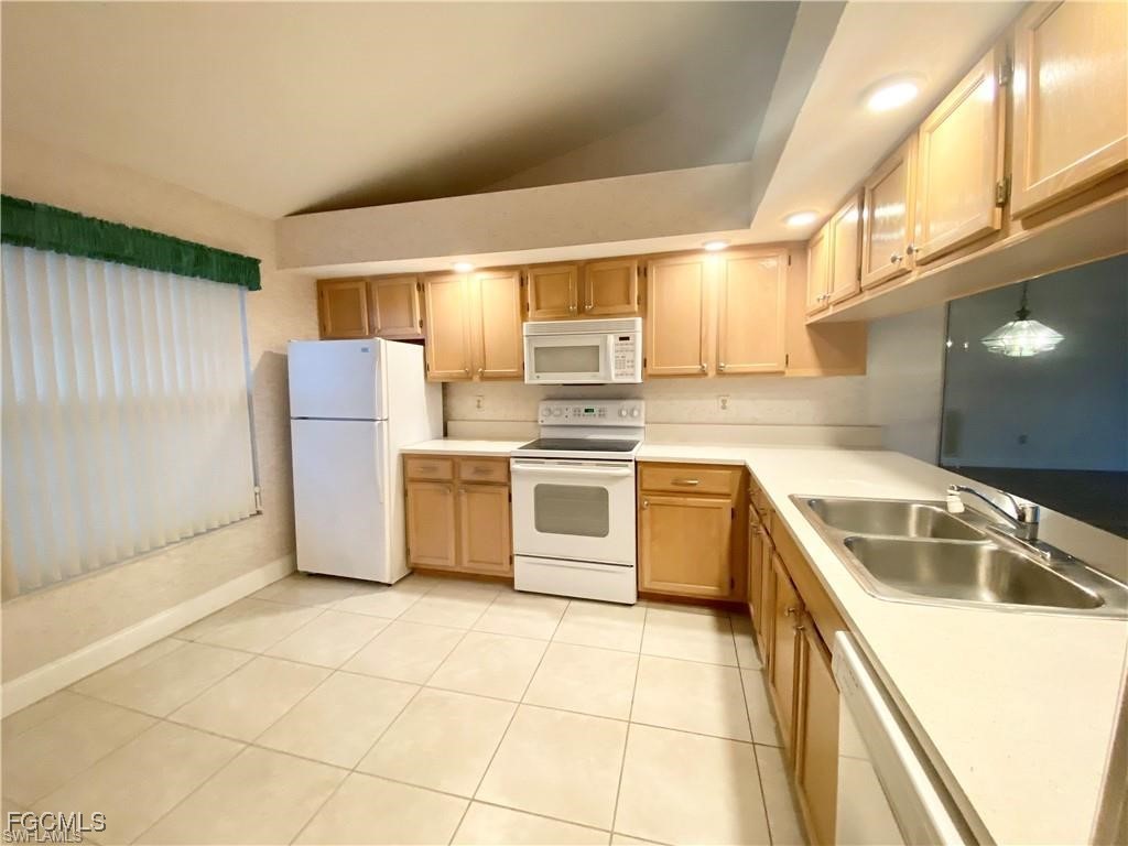 1427 SW 47th Terrace #202 Cape Coral FL 33914 2026006580 image2
