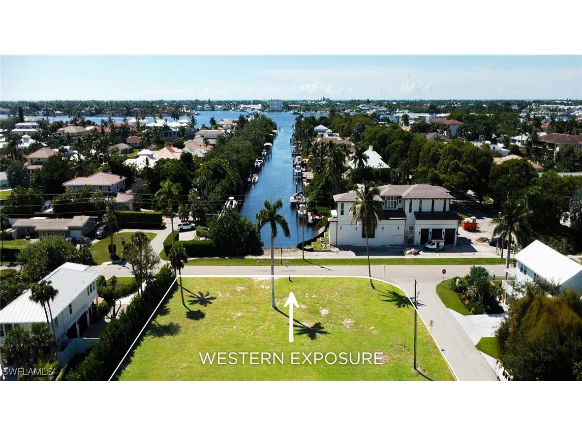 1427 Sandpiper Street Naples FL 34102 225072617 image3