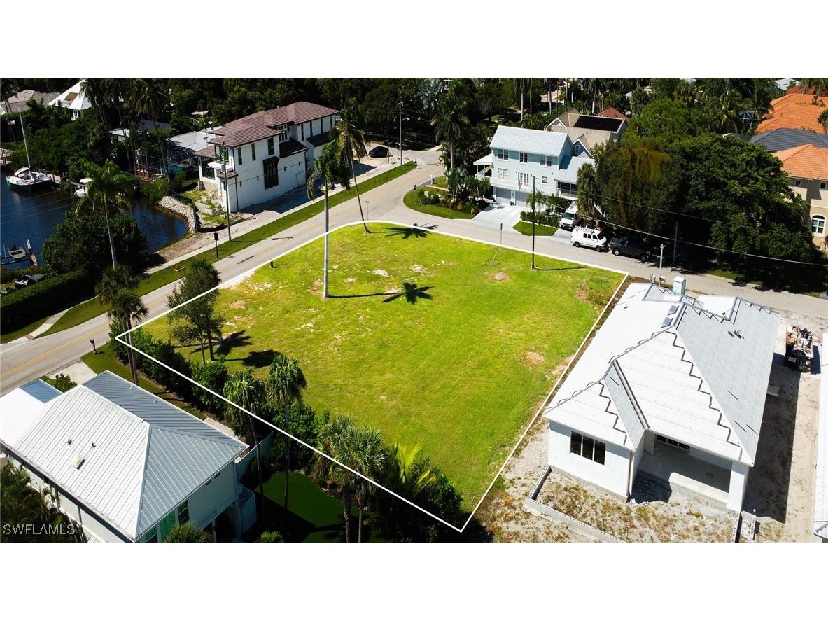 1427 Sandpiper Street Naples FL 34102 225072617 image5