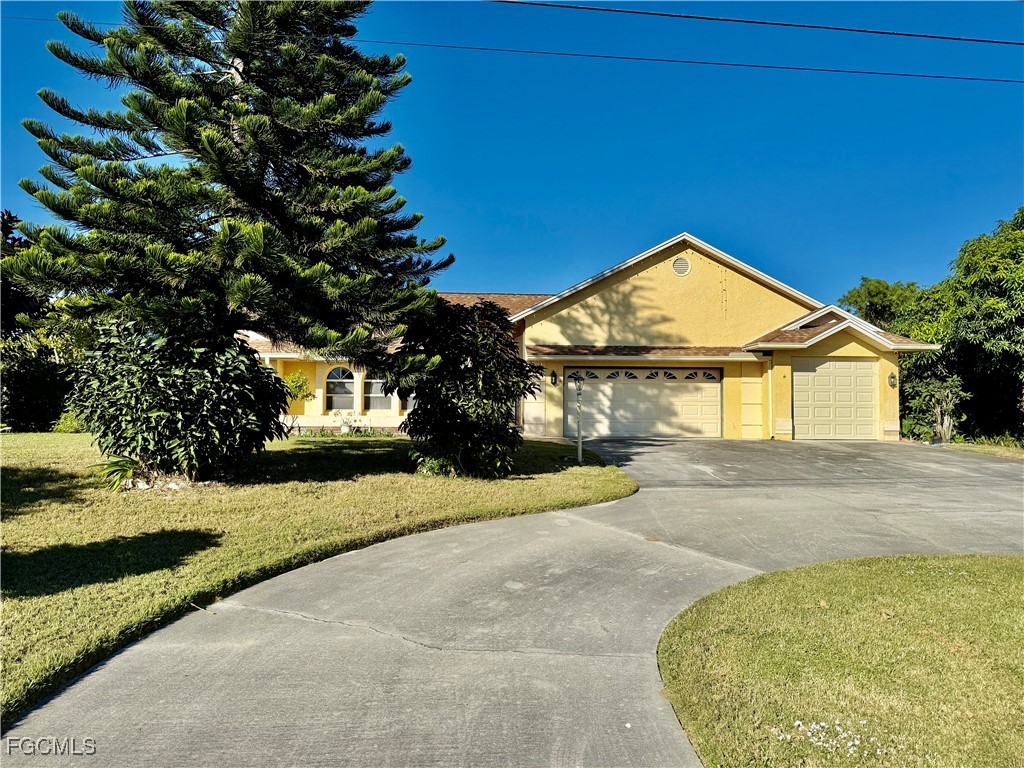 1427 Scenic Street Lehigh Acres FL 33936 2025019638 image2