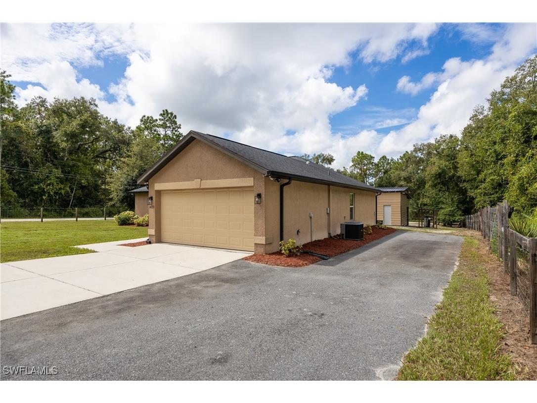 14271 Regency Court Weeki Wachee FL 34614 224076166 image1