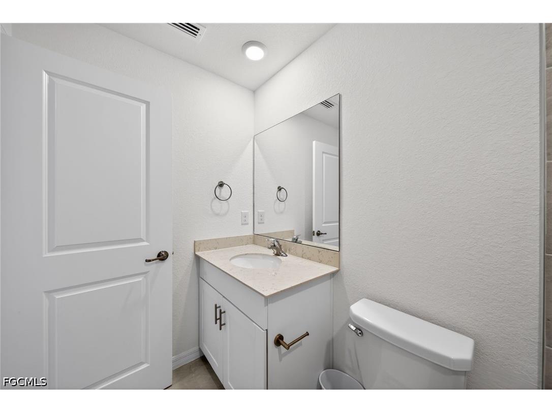 14275 Oviedo Place Fort Myers FL 33905 2026019465 image17