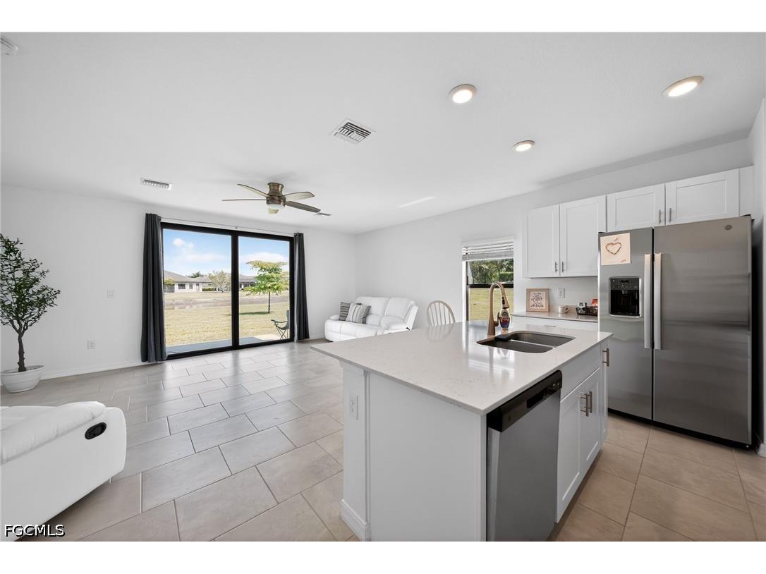 14275 Oviedo Place Fort Myers FL 33905 2026019465 image6