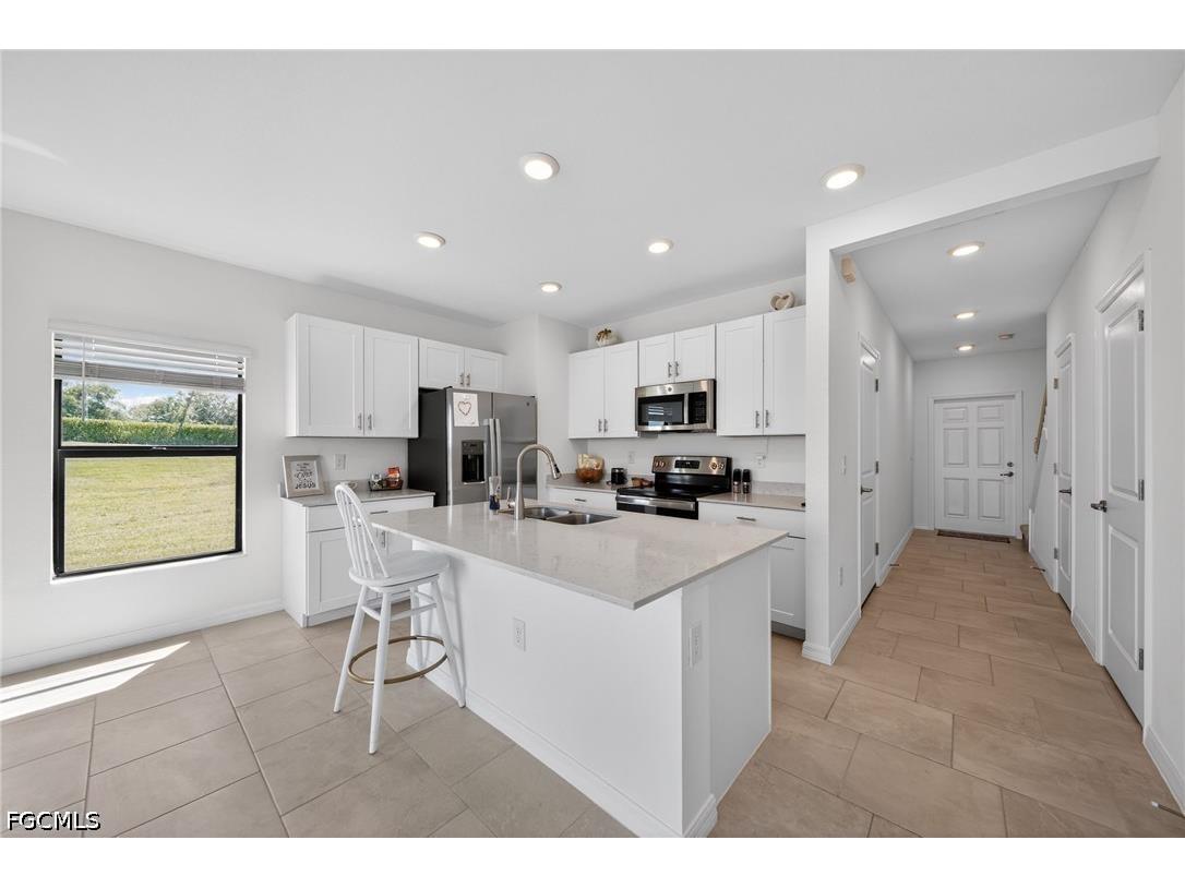 14275 Oviedo Place Fort Myers FL 33905 2026019465 image7