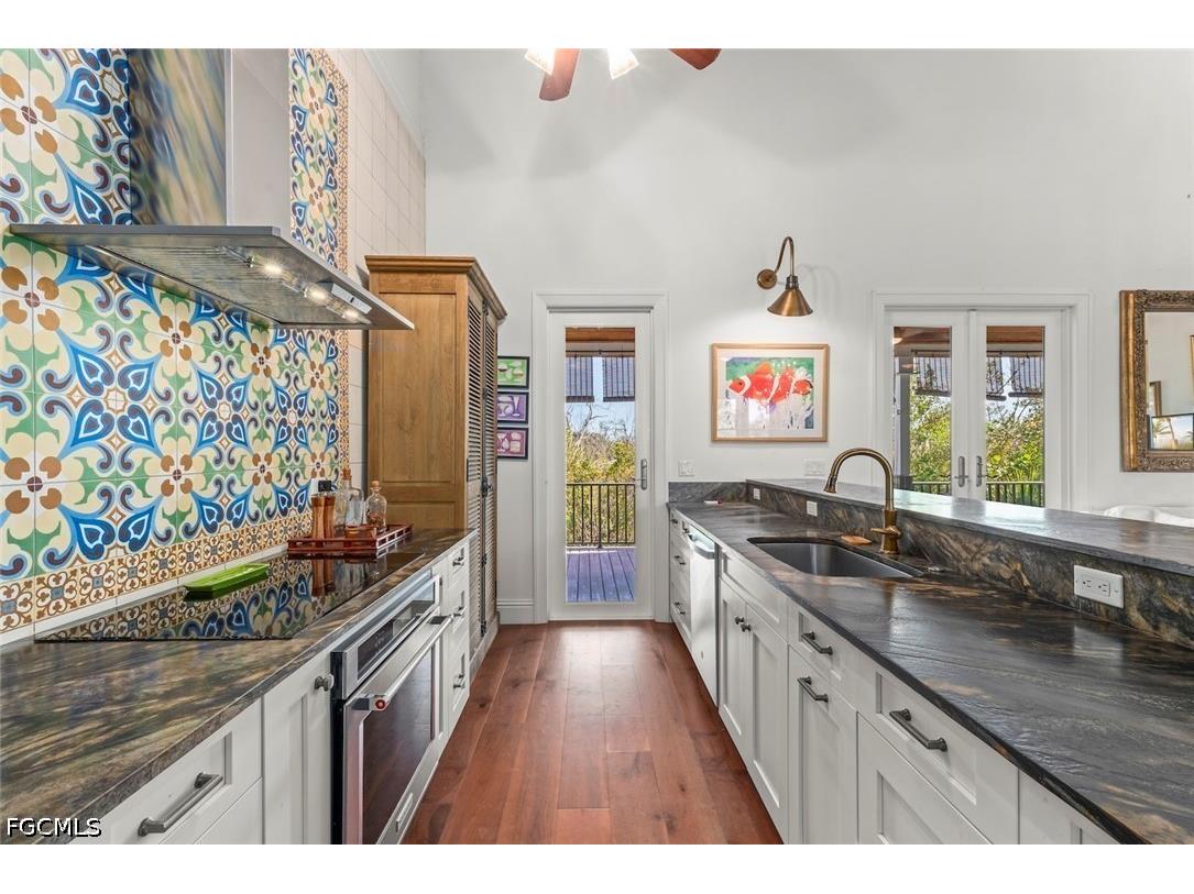 1428 Albatross Road Sanibel FL 33957 2026016881 image10