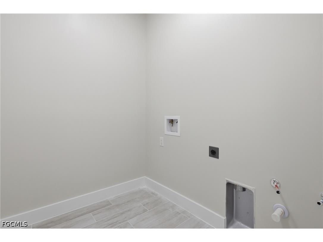 1428 Old Burnt Store Road N Cape Coral FL 33993 2026031340 image37