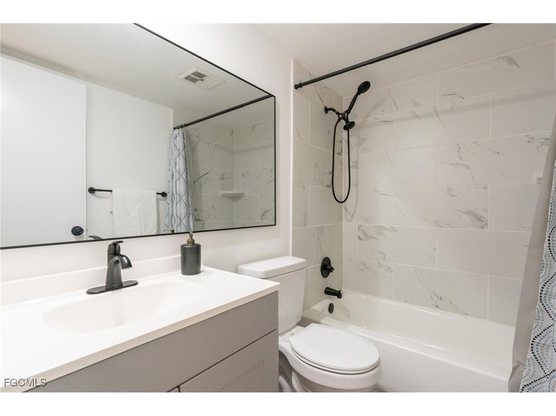 1428 Park Shore Circle #2 Fort Myers FL 33901 2025008740 image12