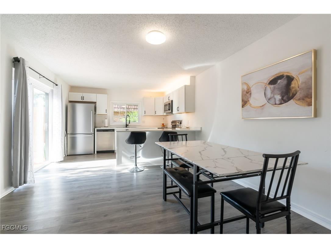 1428 Park Shore Circle #2 Fort Myers FL 33901 2025008740 image8