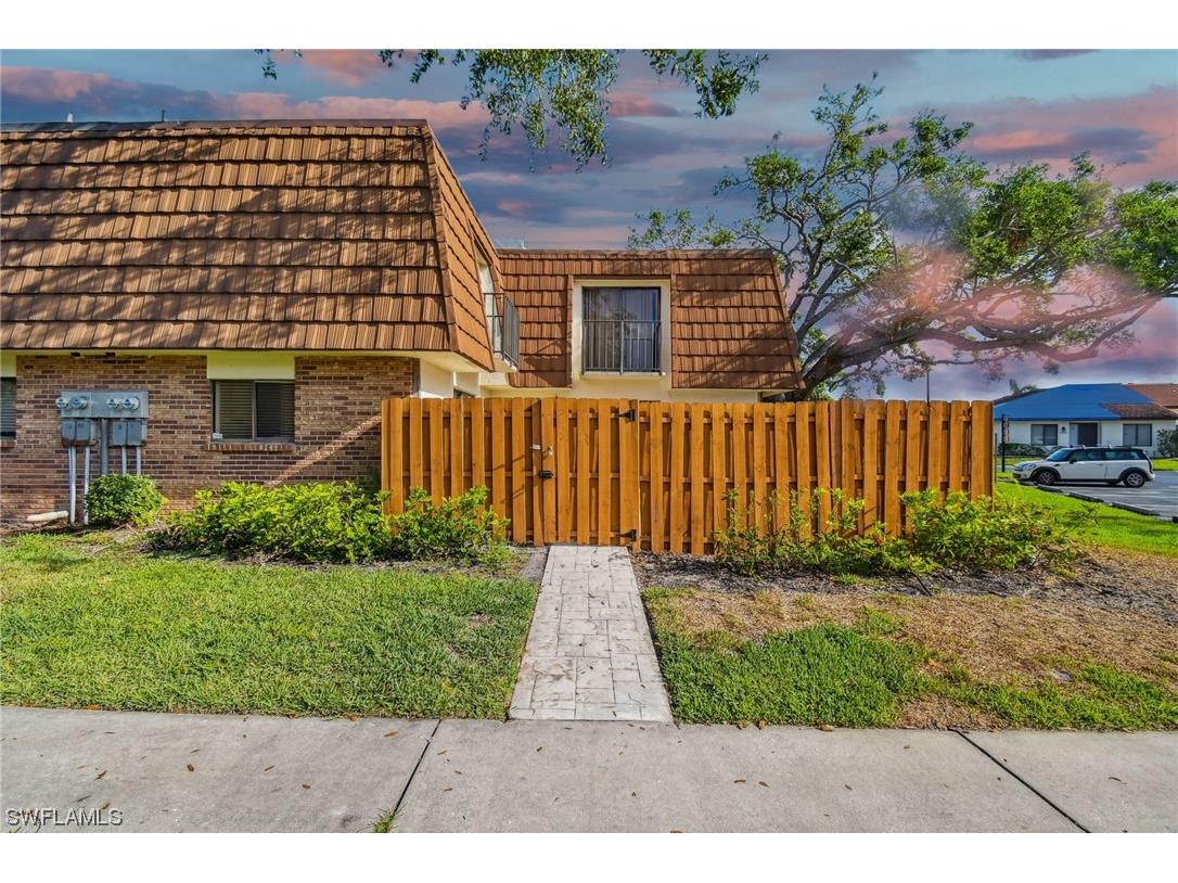 1428 Park Shore Circle #2 Fort Myers FL 33901 223073834 image1