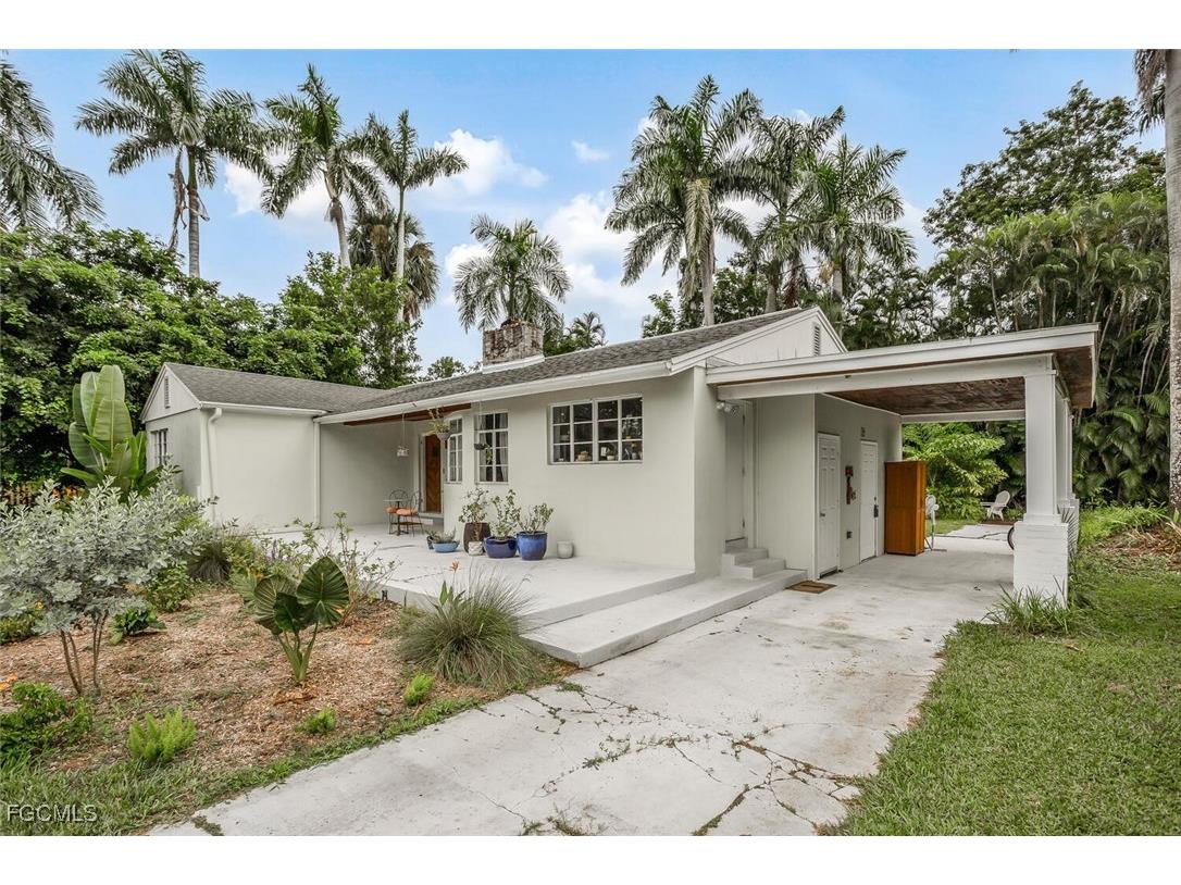 1429 Sandra Drive Fort Myers FL 33901 2025014805 image3