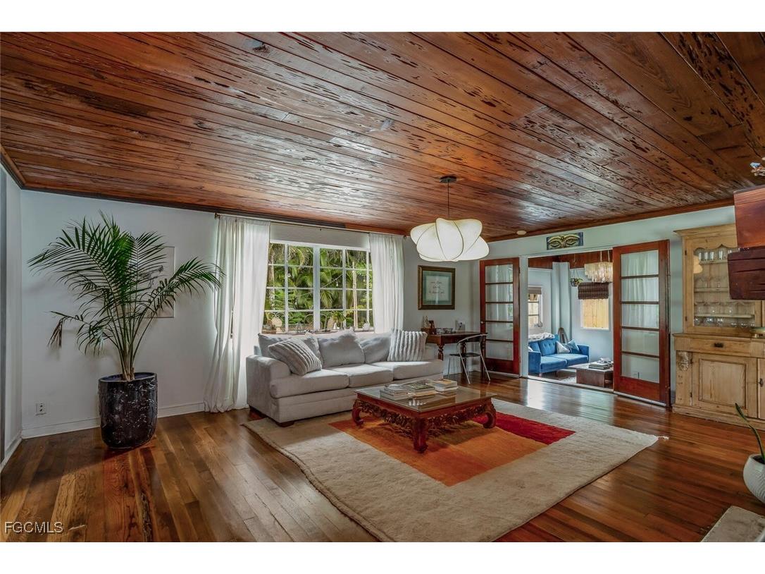 1429 Sandra Drive Fort Myers FL 33901 2025014805 image5
