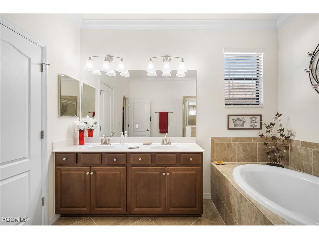 14298 Mindello Drive Fort Myers FL 33905 2025018739 image19