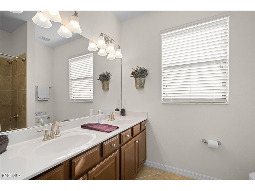 14298 Mindello Drive Fort Myers FL 33905 2025018739 image24