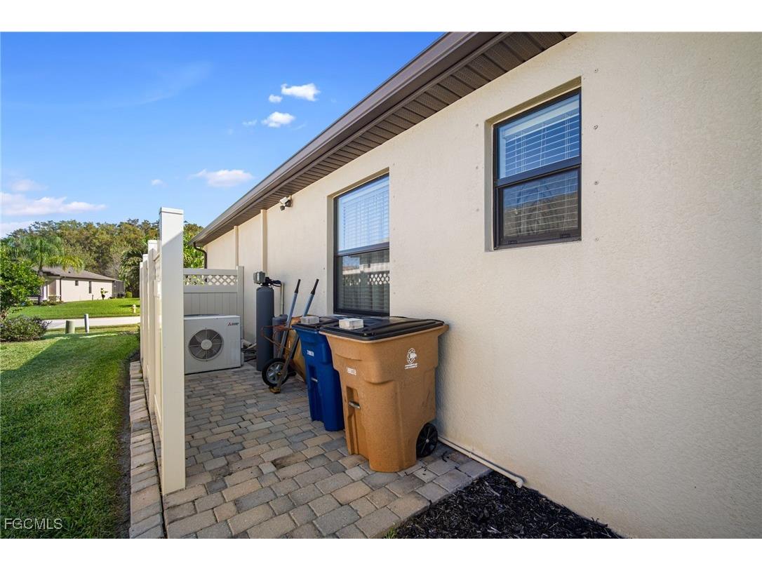 14298 Mindello Drive Fort Myers FL 33905 2025018739 image37