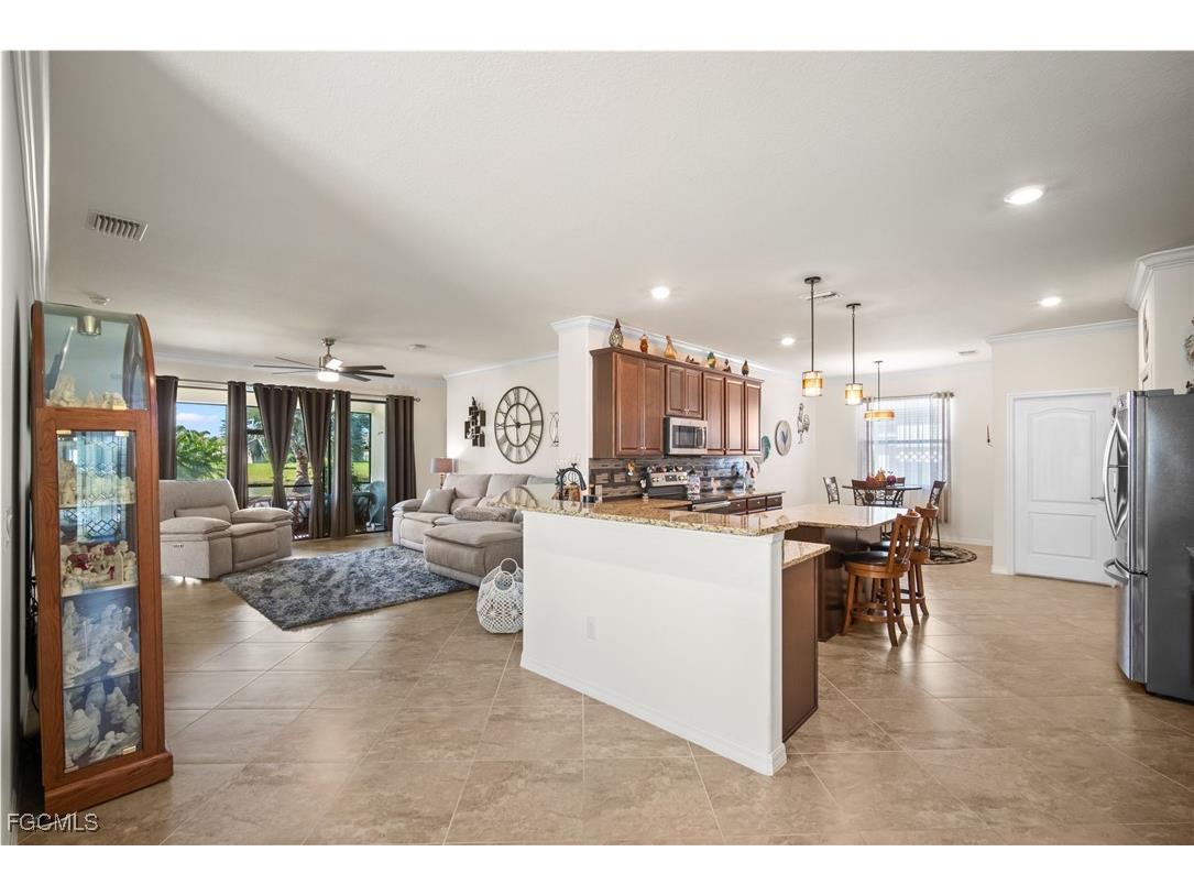 14298 Mindello Drive Fort Myers FL 33905 2025018739 image8