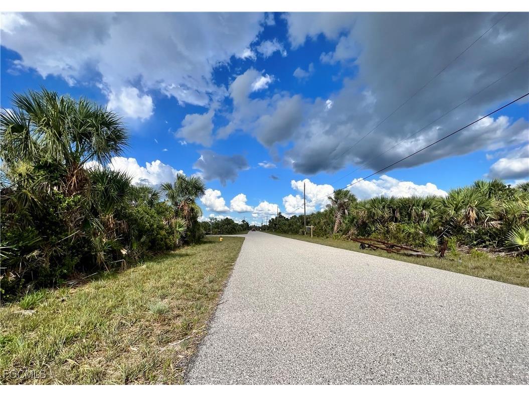 14298 Montmarte Avenue Port Charlotte FL 33981 2025011506 image2