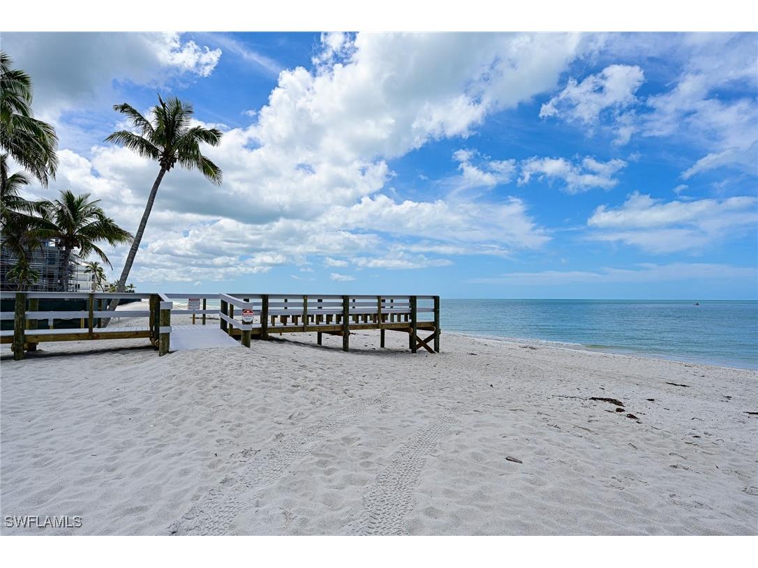 143 Barefoot Circle #5 Bonita Springs FL 34134 225081963 image32