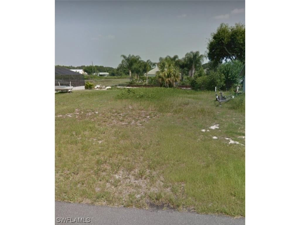 143 Bougainvillea Street NE Lake Placid FL 33852 223017052 image1