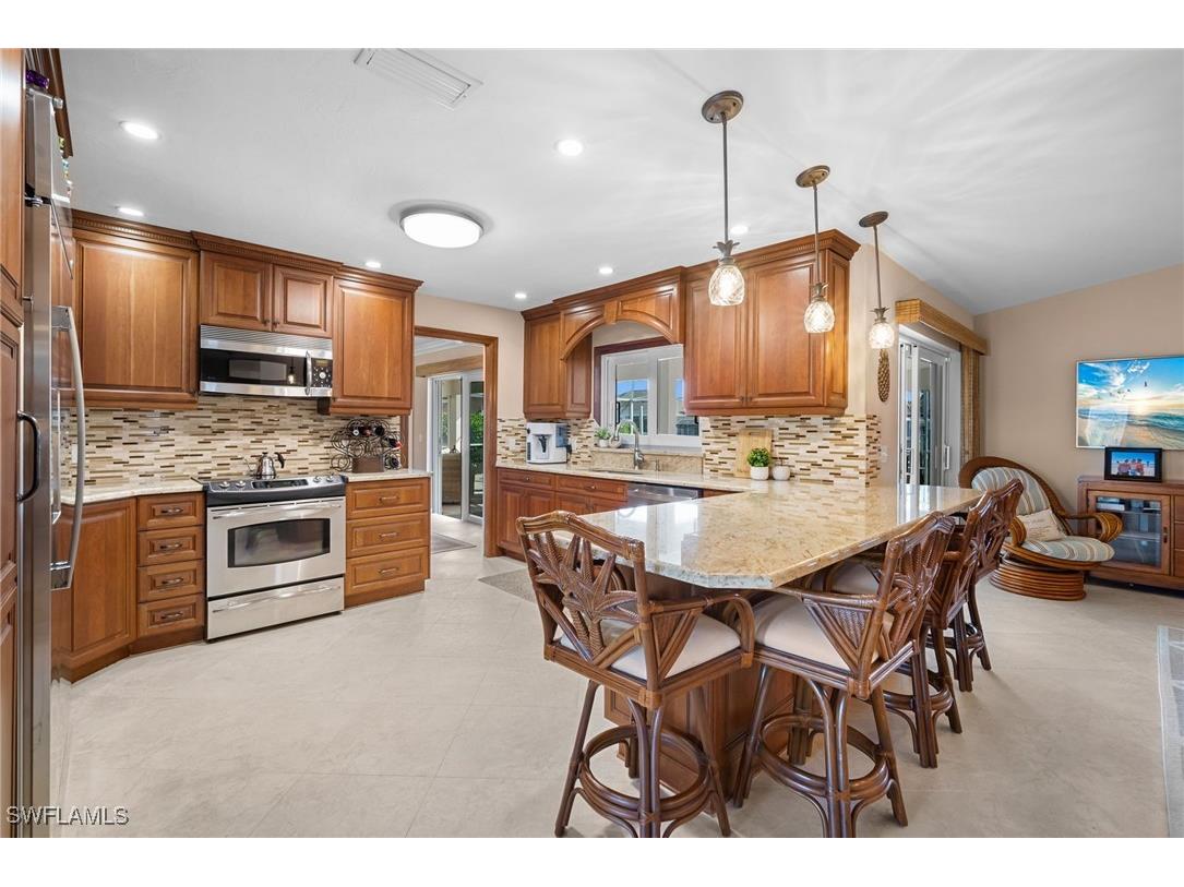 143 Leeward Court Marco Island FL 34145 225080920 image7