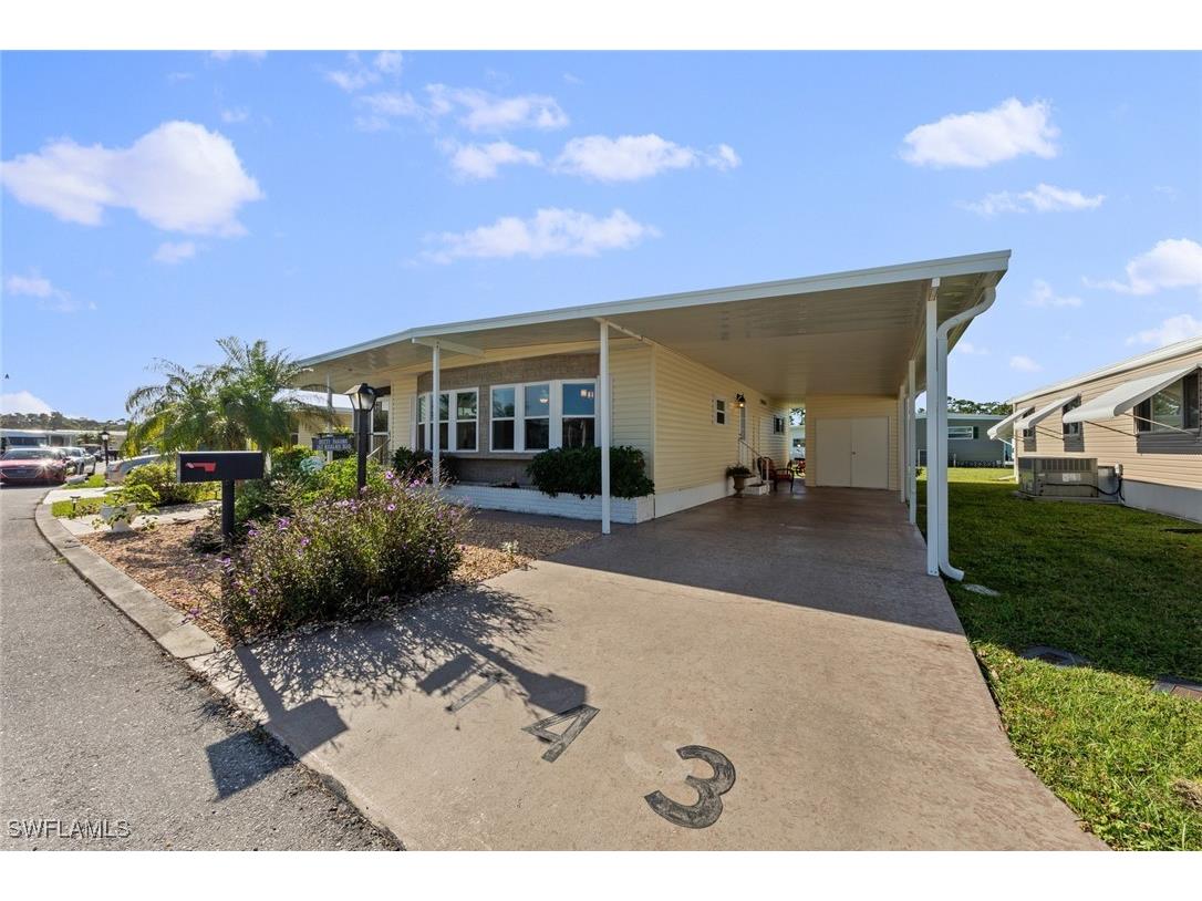 143 Nicklaus Boulevard North Fort Myers FL 33903 224084912 image1