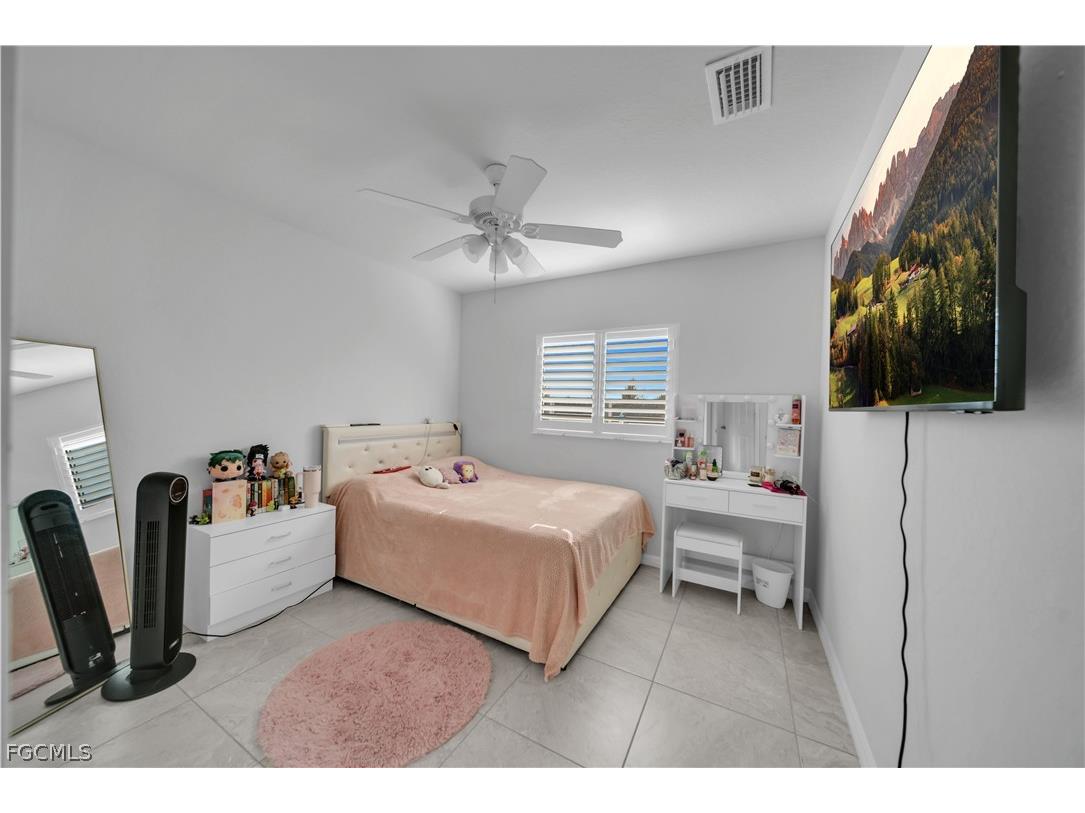 1430 SW 4th Lane Cape Coral FL 33991 2026007197 image15