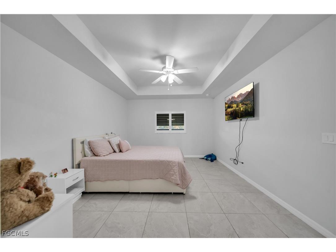 1430 SW 4th Lane Cape Coral FL 33991 2026007197 image18