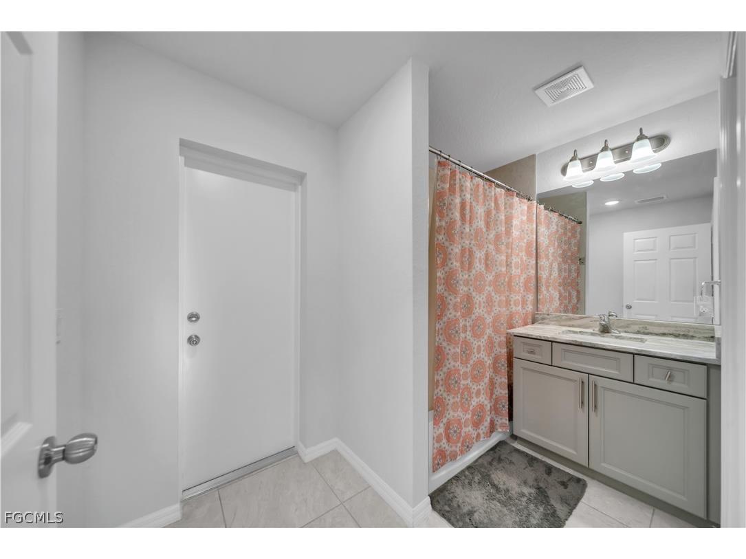 1430 SW 4th Lane Cape Coral FL 33991 2026007197 image28