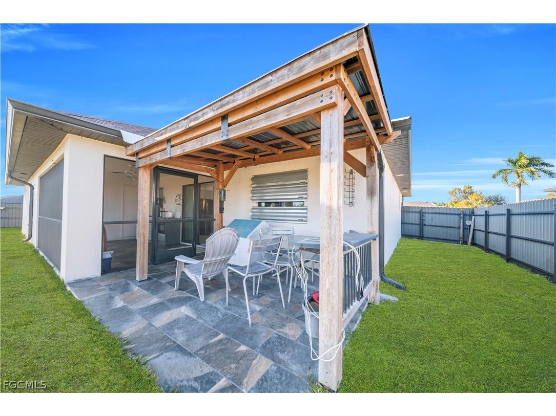 1430 SW 4th Lane Cape Coral FL 33991 2026007197 image33