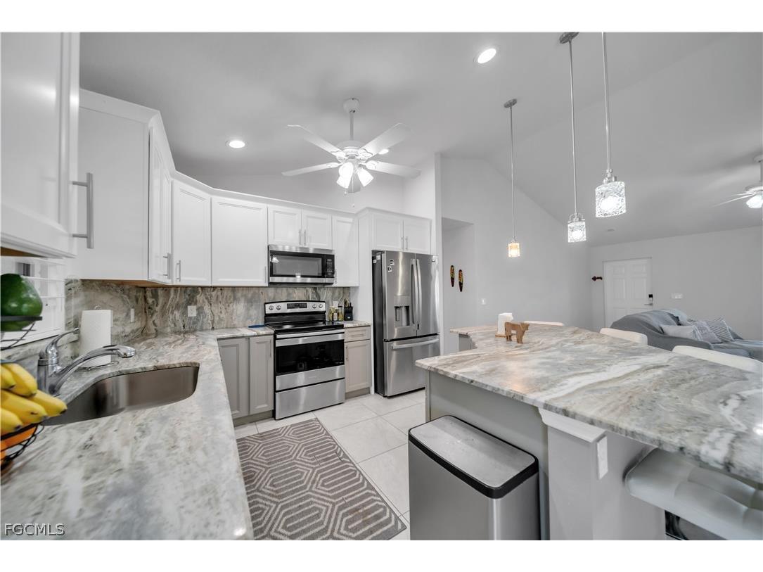 1430 SW 4th Lane Cape Coral FL 33991 2026007197 image8