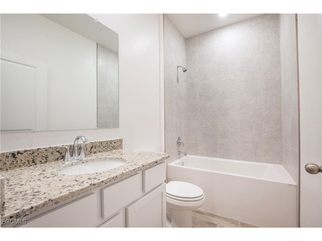 1431 SW 4th Lane Cape Coral FL 33991 2025005287 image17