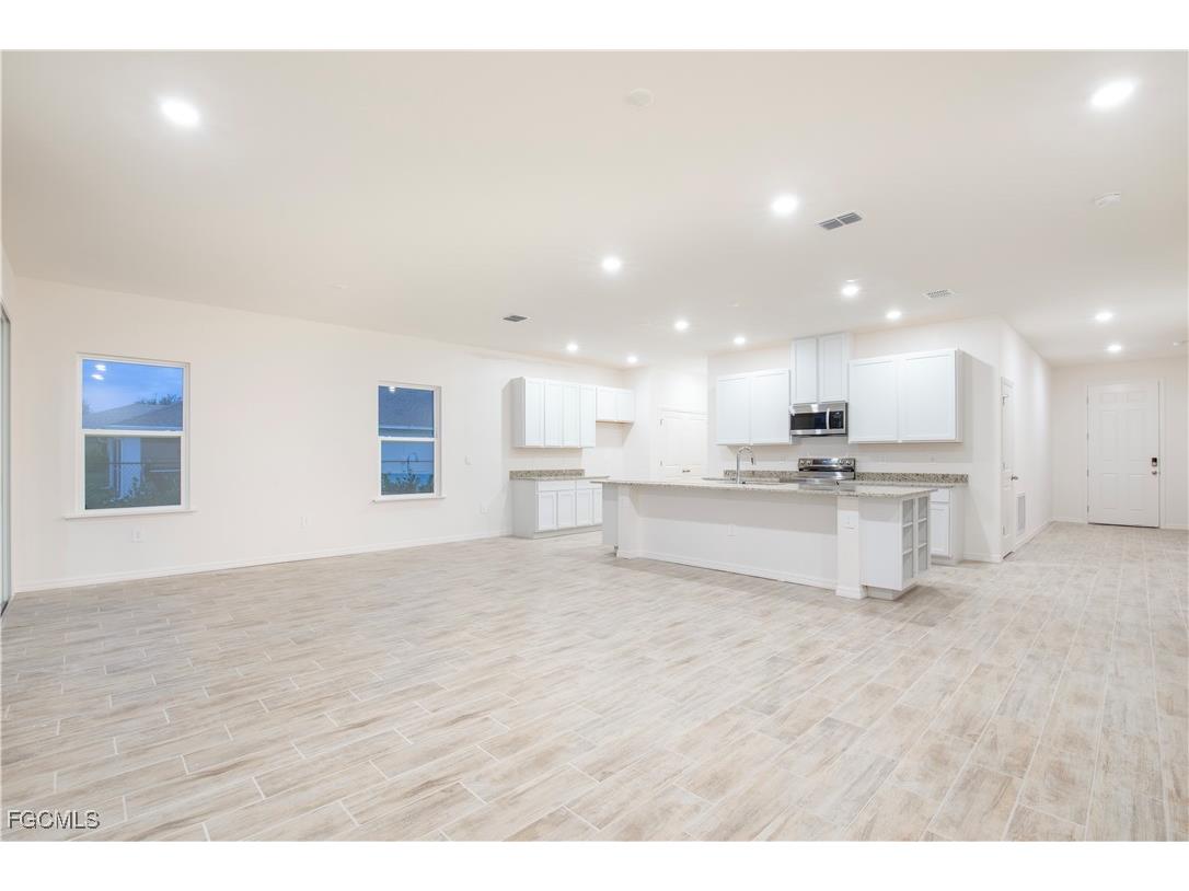 1431 SW 4th Lane Cape Coral FL 33991 2025005287 image20