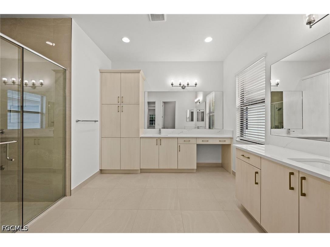 14313 Hogarth Place Fort Myers FL 33905 2026018276 image16