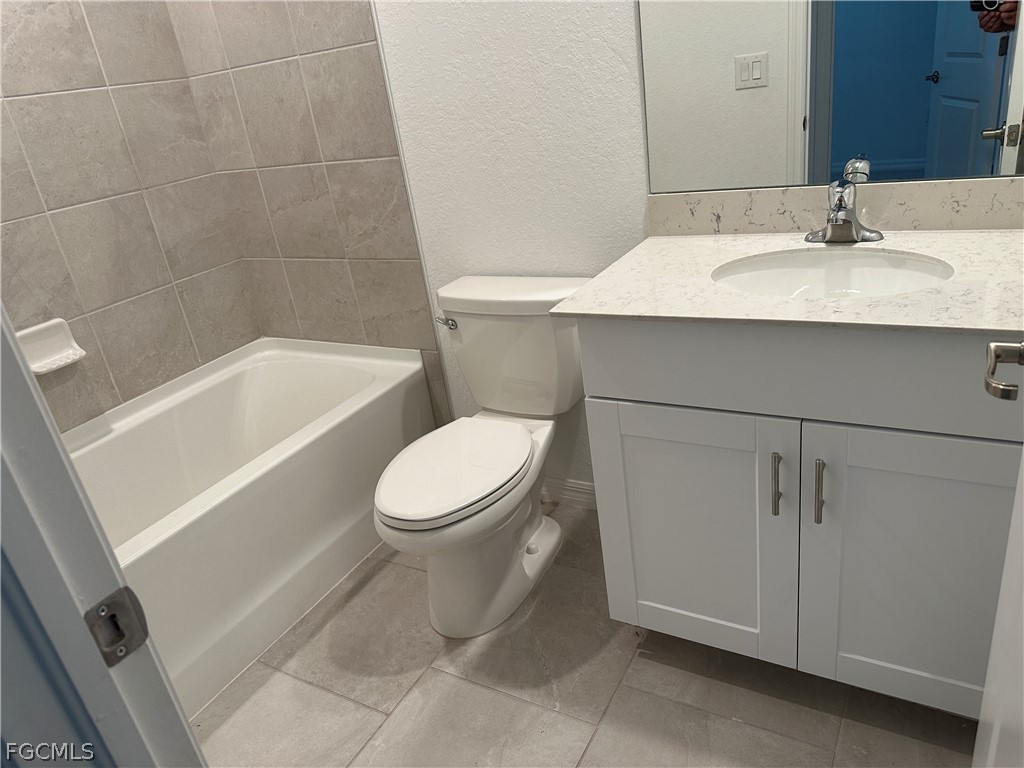 14314 Oviedo Place Fort Myers FL 33905 2026006843 image10