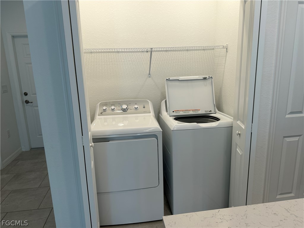 14314 Oviedo Place Fort Myers FL 33905 2026006843 image5