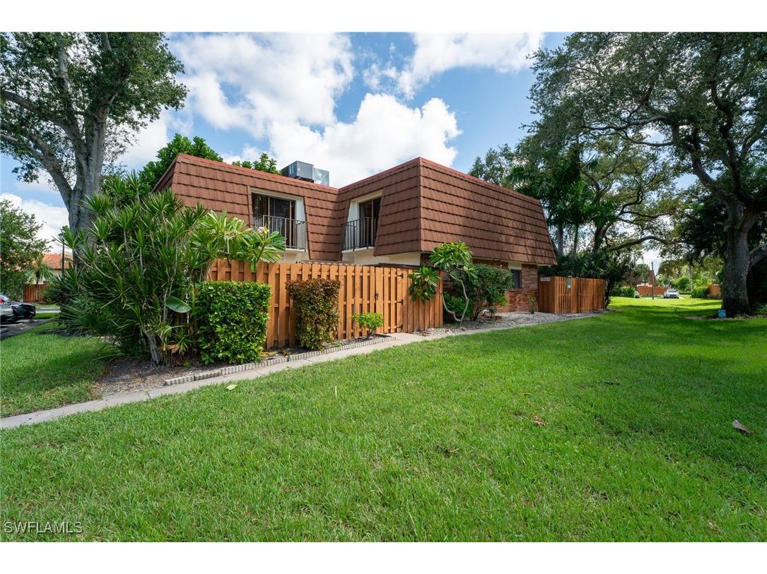 1432 Park Shore Circle #1 Fort Myers FL 33901 224079084 image1