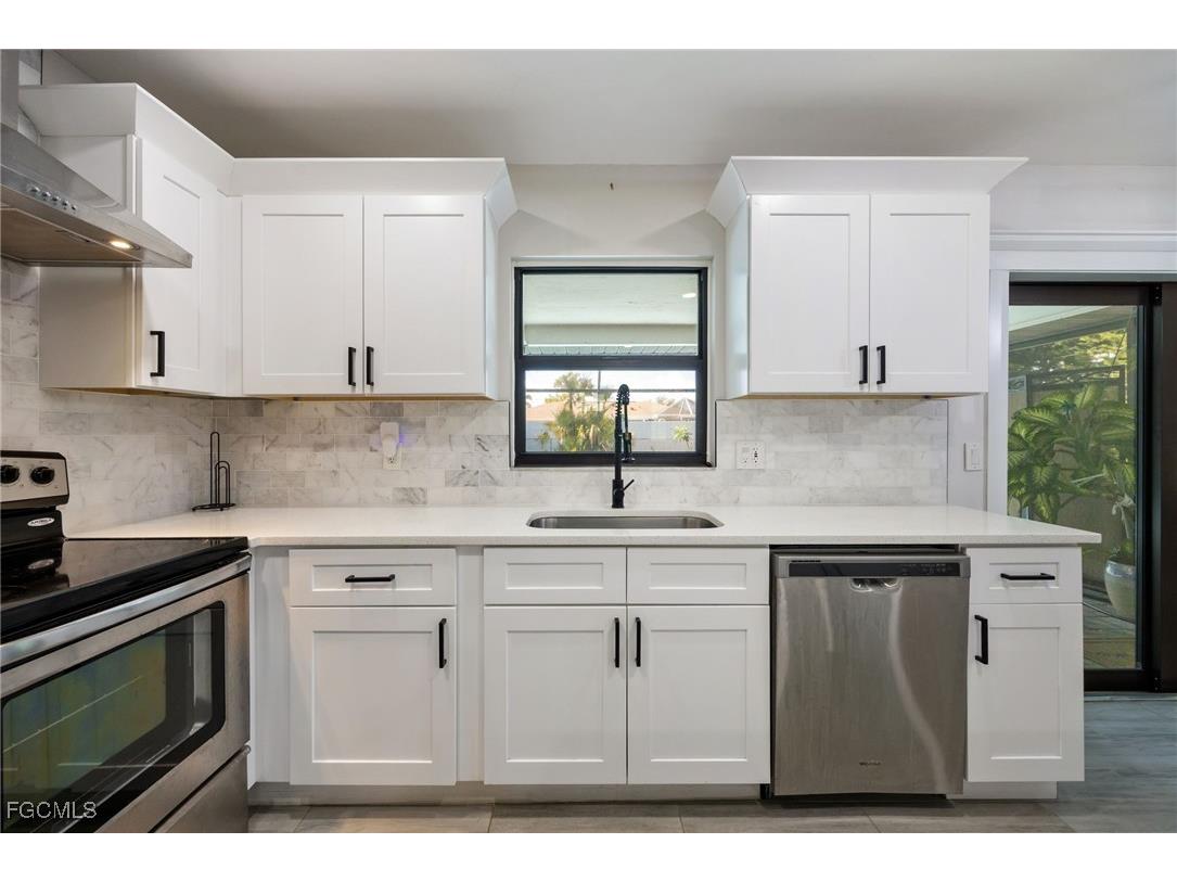 1432 SE 11th Street Cape Coral FL 33990 2025005694 image14