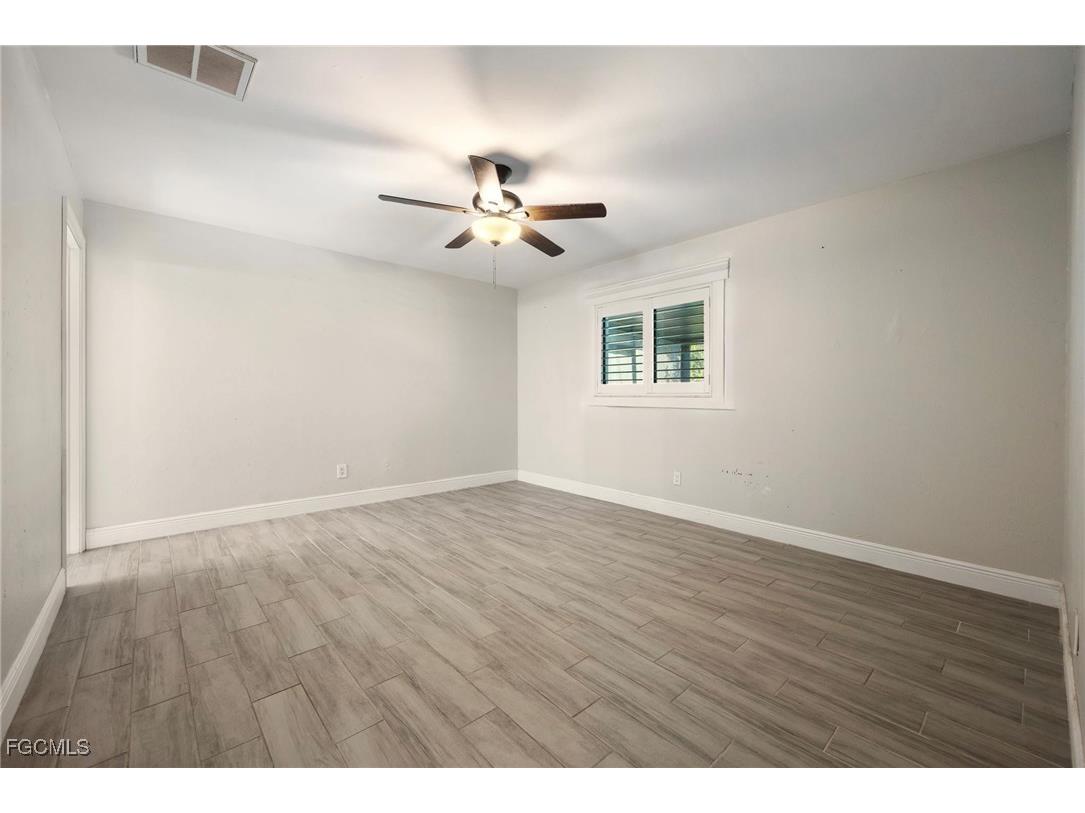 1432 SE 11th Street Cape Coral FL 33990 2025005694 image19