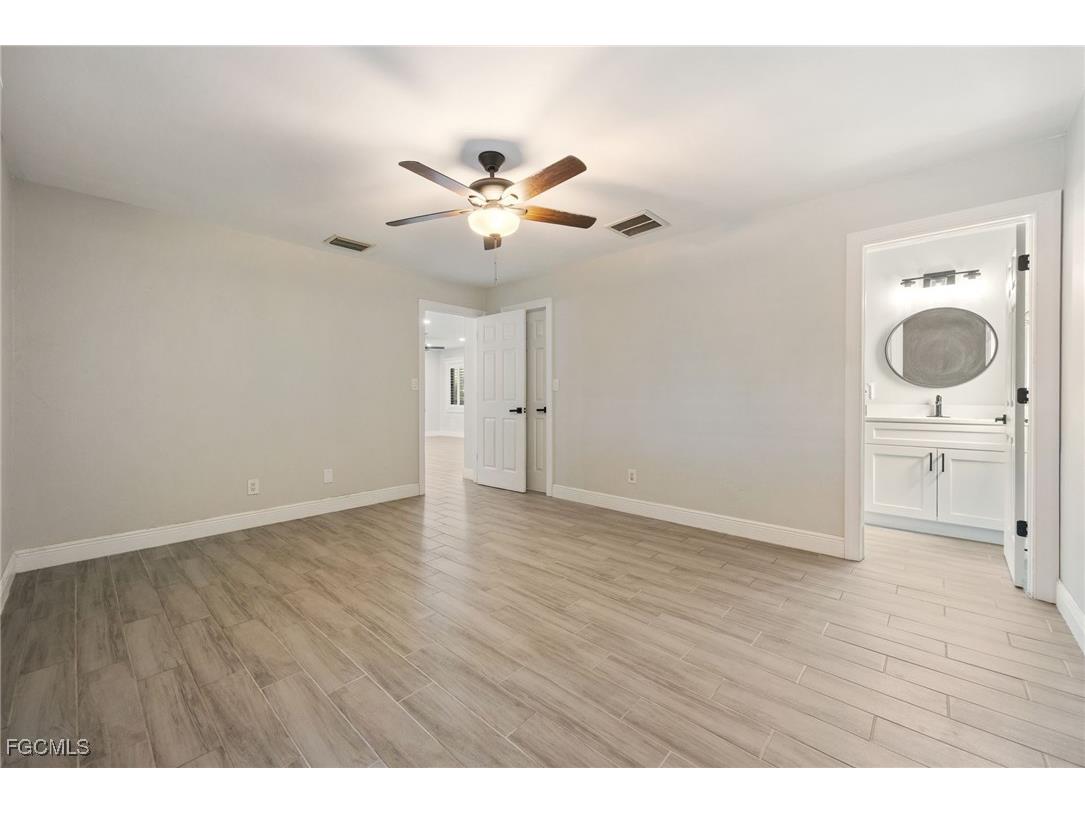 1432 SE 11th Street Cape Coral FL 33990 2025005694 image20