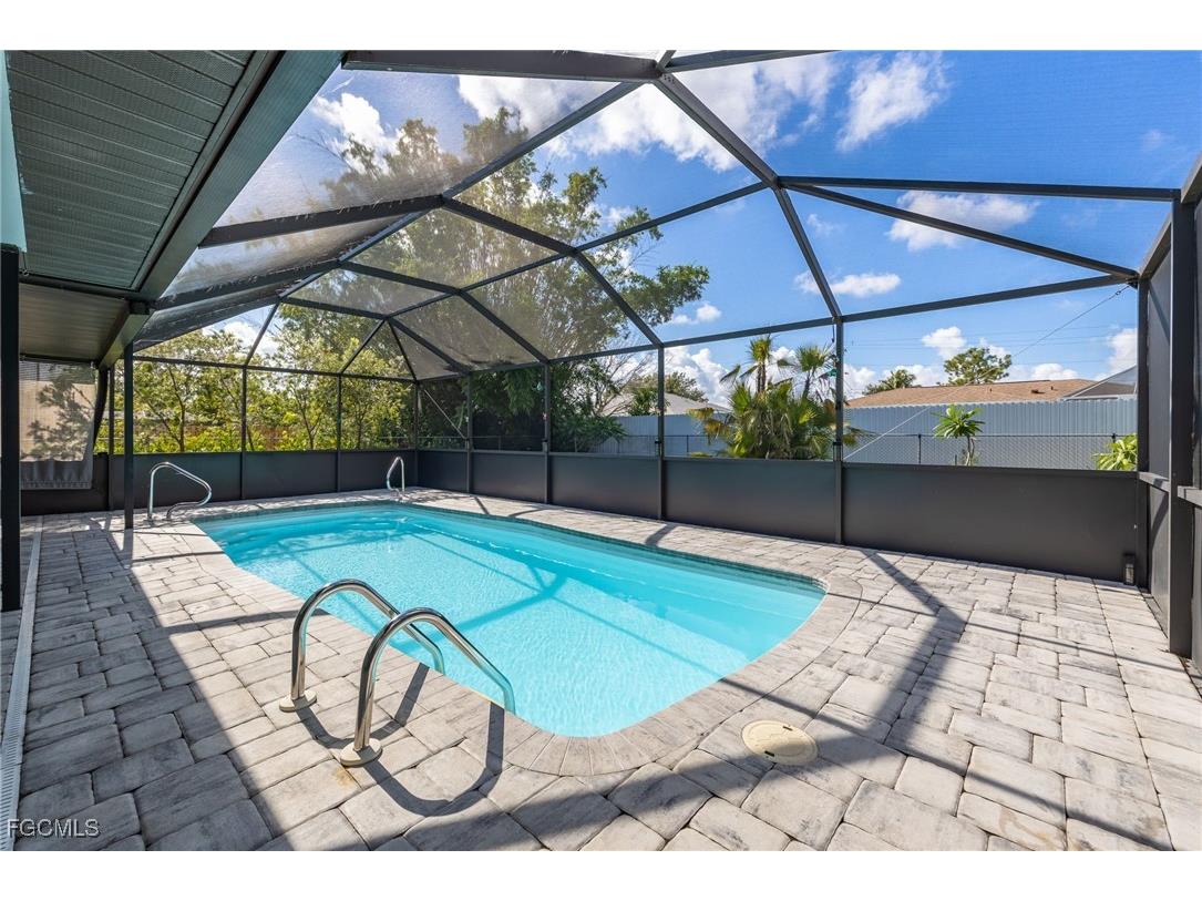 1432 SE 11th Street Cape Coral FL 33990 2025005694 image25