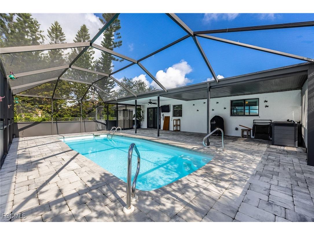 1432 SE 11th Street Cape Coral FL 33990 2025005694 image32